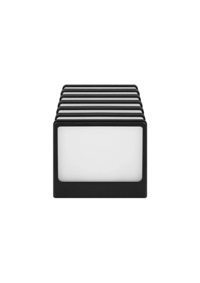 Wall Cube GX53 – front view with horizontal slats