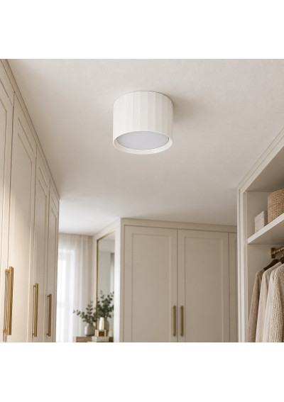 Tessa XD-IK293W – lifestyle scene in a light dressing room, example bulb