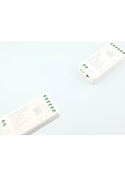 MiBoxer FUT038S – RGBW LED controller 2.4 GHz RF